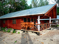 Doini Island Plantation Resort